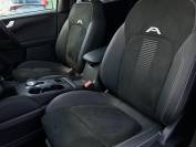 FORD KUGA 2024 (74)