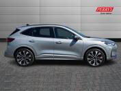 FORD KUGA 2024 (74)