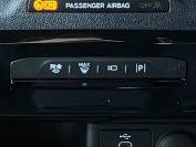 FORD KUGA 2024 (74)