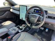 FORD MUSTANG MACH-E 2022 (22)