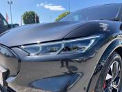 FORD MUSTANG MACH-E 2022 (22)