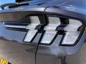 FORD MUSTANG MACH-E 2022 (22)
