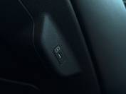 KIA NIRO 2023 (73)