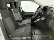 VAUXHALL VIVARO 2025 