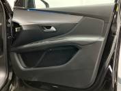 PEUGEOT 3008 2020 (70)