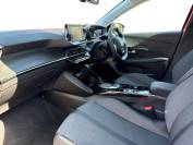 PEUGEOT 208 2023 (23)