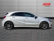 MERCEDES-BENZ A CLASS 2017 (17)