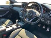 MERCEDES-BENZ A CLASS 2017 (17)