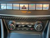 MERCEDES-BENZ A CLASS 2017 (17)