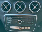 MERCEDES-BENZ A CLASS 2017 (17)