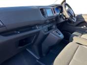 VAUXHALL VIVARO-LIFE 2023 (23)
