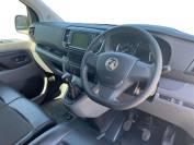 VAUXHALL VIVARO 2021 (21)