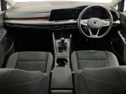 VOLKSWAGEN GOLF 2020 (20)