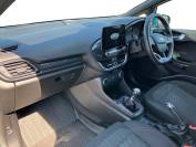 FORD FIESTA 2019 (19)