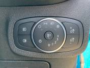 FORD FIESTA 2019 (19)