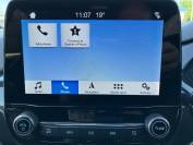 FORD FIESTA 2019 (19)