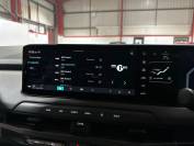 KIA EV3 2025 (74)