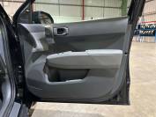 KIA EV3 2025 (74)