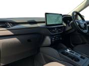 FORD KUGA 2024 (74)