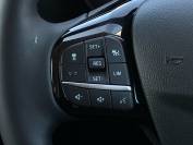 FORD KUGA 2024 (74)