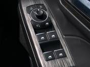 FORD KUGA 2024 (74)