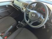 VOLKSWAGEN UP 2016 (66)