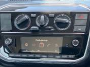 VOLKSWAGEN UP 2016 (66)
