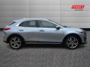 KIA XCEED 2022 (22)