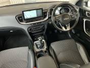 KIA XCEED 2022 (22)