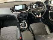 KIA XCEED 2022 (22)