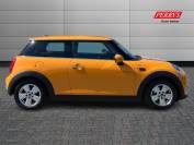 MINI HATCHBACK 2014 (14)
