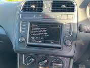 VOLKSWAGEN POLO 2017 (17)
