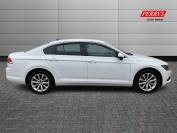 VOLKSWAGEN PASSAT 2016 (66)