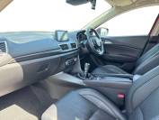 MAZDA 3 2017 (17)