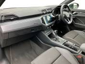 AUDI Q3 2021 (21)