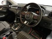 MG ZS 2022 (22)