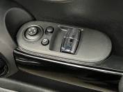 MINI HATCHBACK 2017 (67)