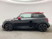 MINI HATCHBACK 2017 (67)