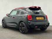 MINI HATCHBACK 2017 (67)