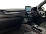 FORD KUGA 2024 (24)