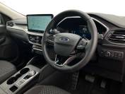 FORD KUGA 2024 (24)