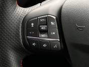 FORD KUGA 2024 (74)