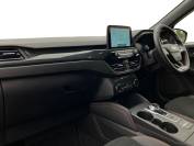 FORD KUGA 2024 (24)