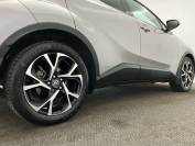 TOYOTA C-HR 2017 (66)