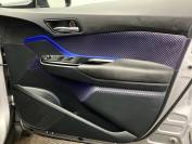 TOYOTA C-HR 2017 (66)