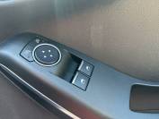 FORD FIESTA 2019 (19)
