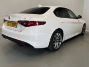 ALFA ROMEO GIULIA 2022 (72)