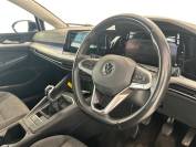 VOLKSWAGEN GOLF 2022 (72)