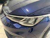 VOLKSWAGEN GOLF 2022 (72)