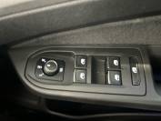 VOLKSWAGEN GOLF 2022 (72)